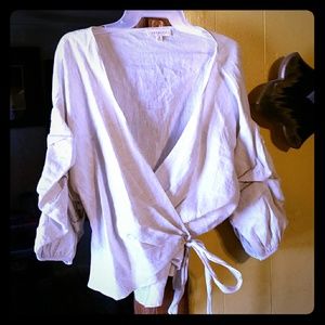 Size small Promesa top